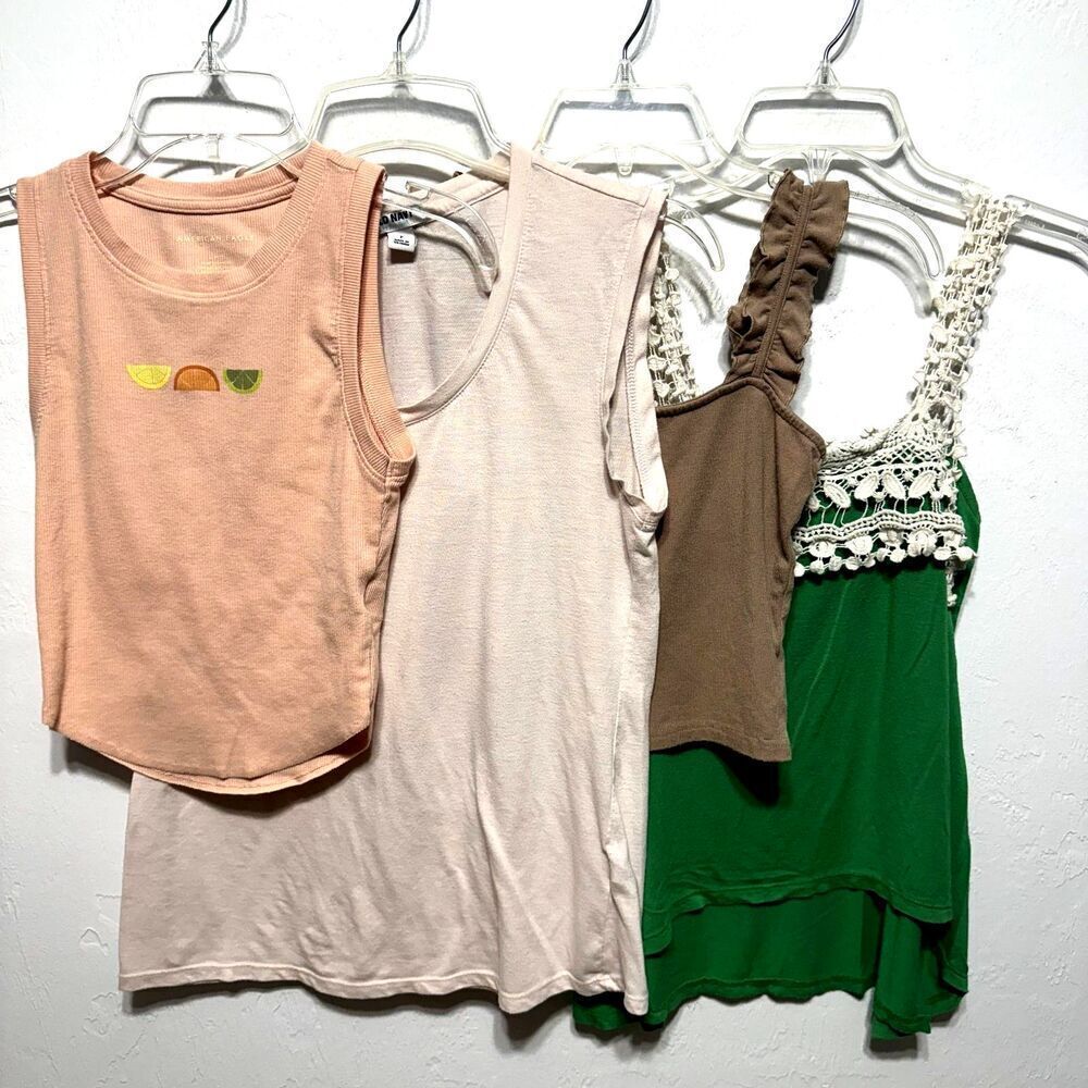 Tank Top Shirt Bundle of 4 American Eagle Old Navy Pink Crochet Womens sz Small